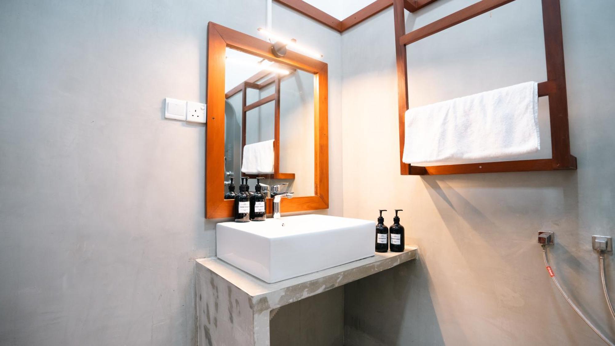 Daffodil Restaurant & Holiday Resort Unawatuna Ngoại thất bức ảnh