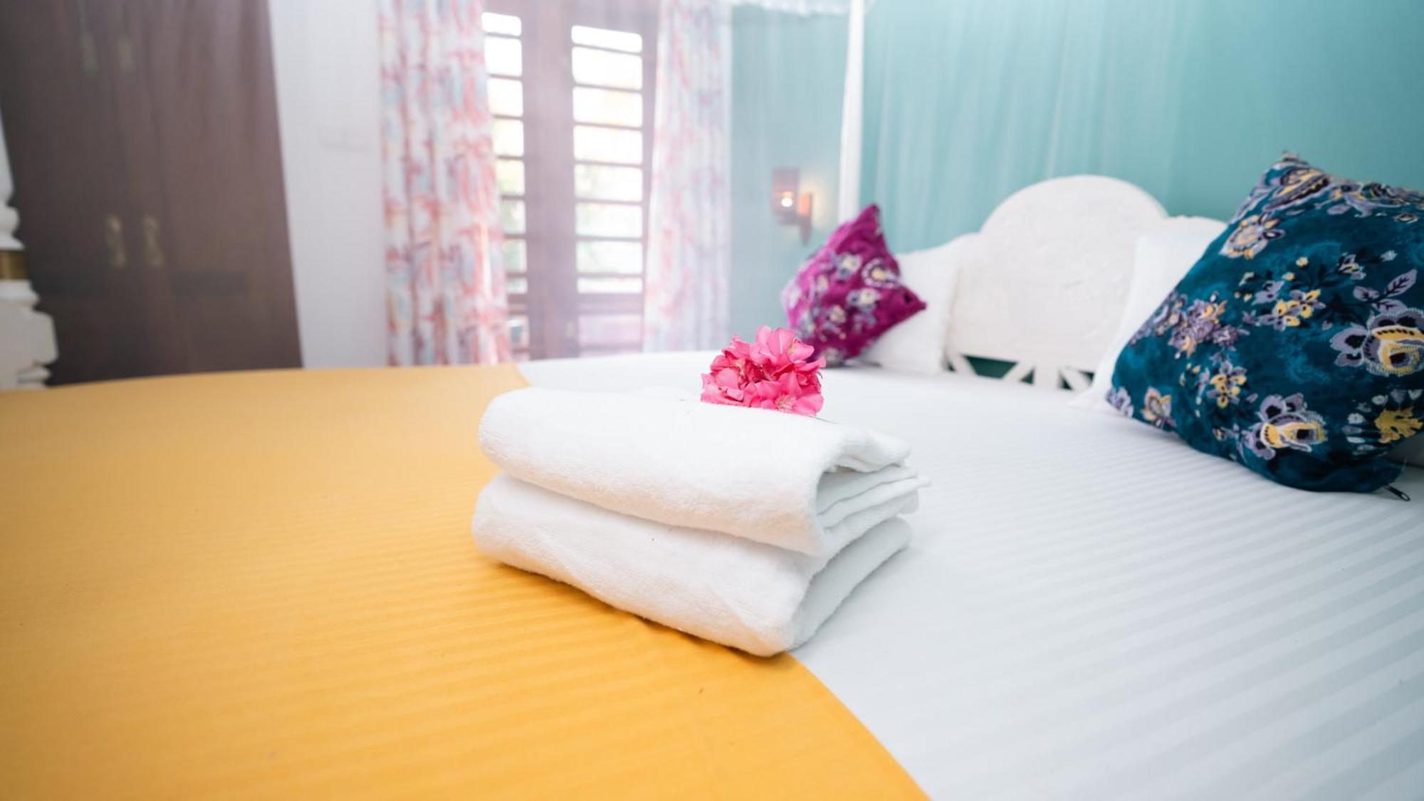 Daffodil Restaurant & Holiday Resort Unawatuna Ngoại thất bức ảnh
